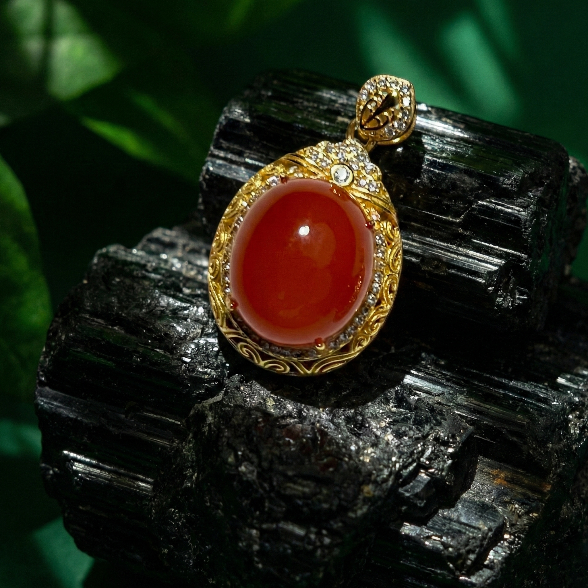 冰红玛瑙镶嵌吊坠A