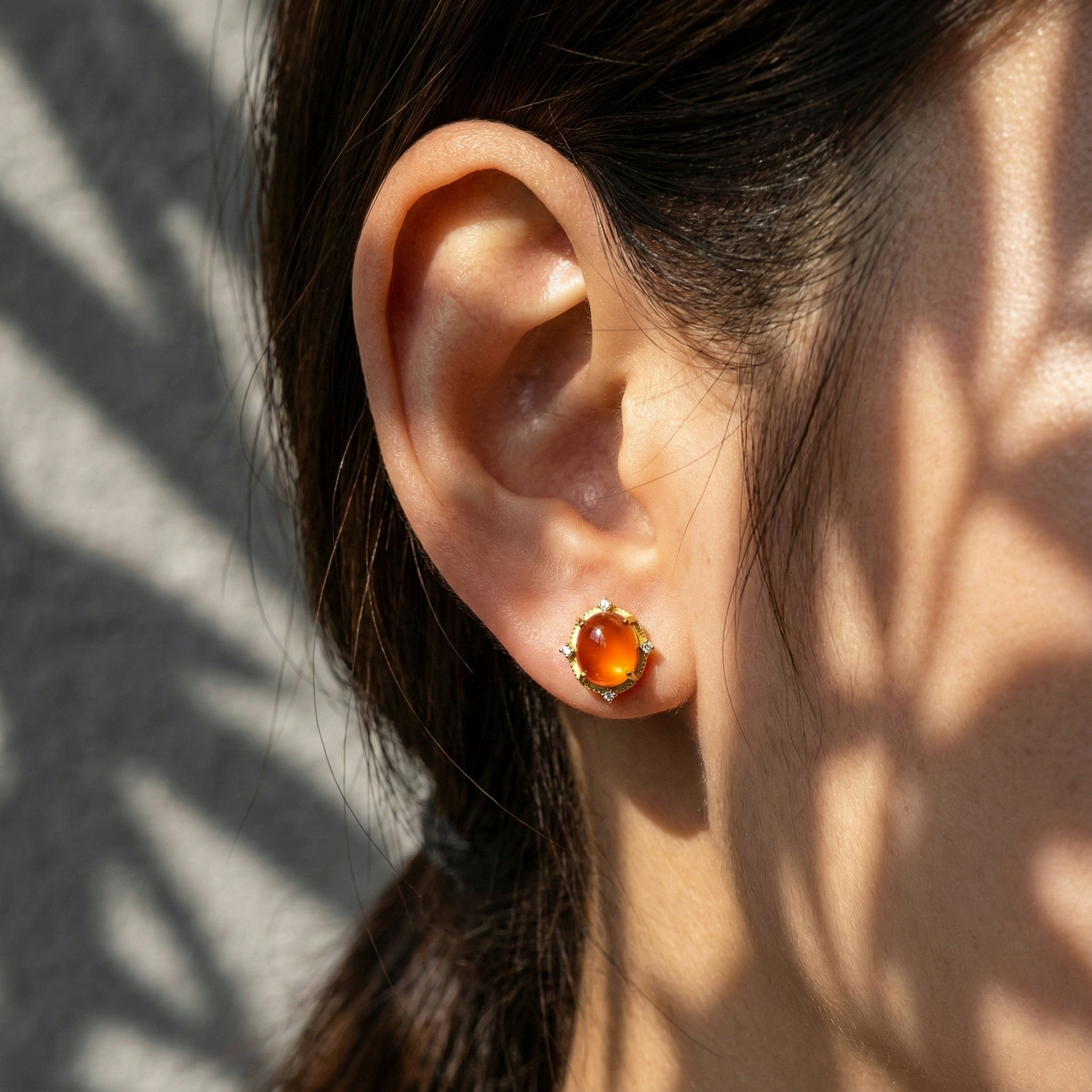 冰红玛瑙镶嵌耳钉