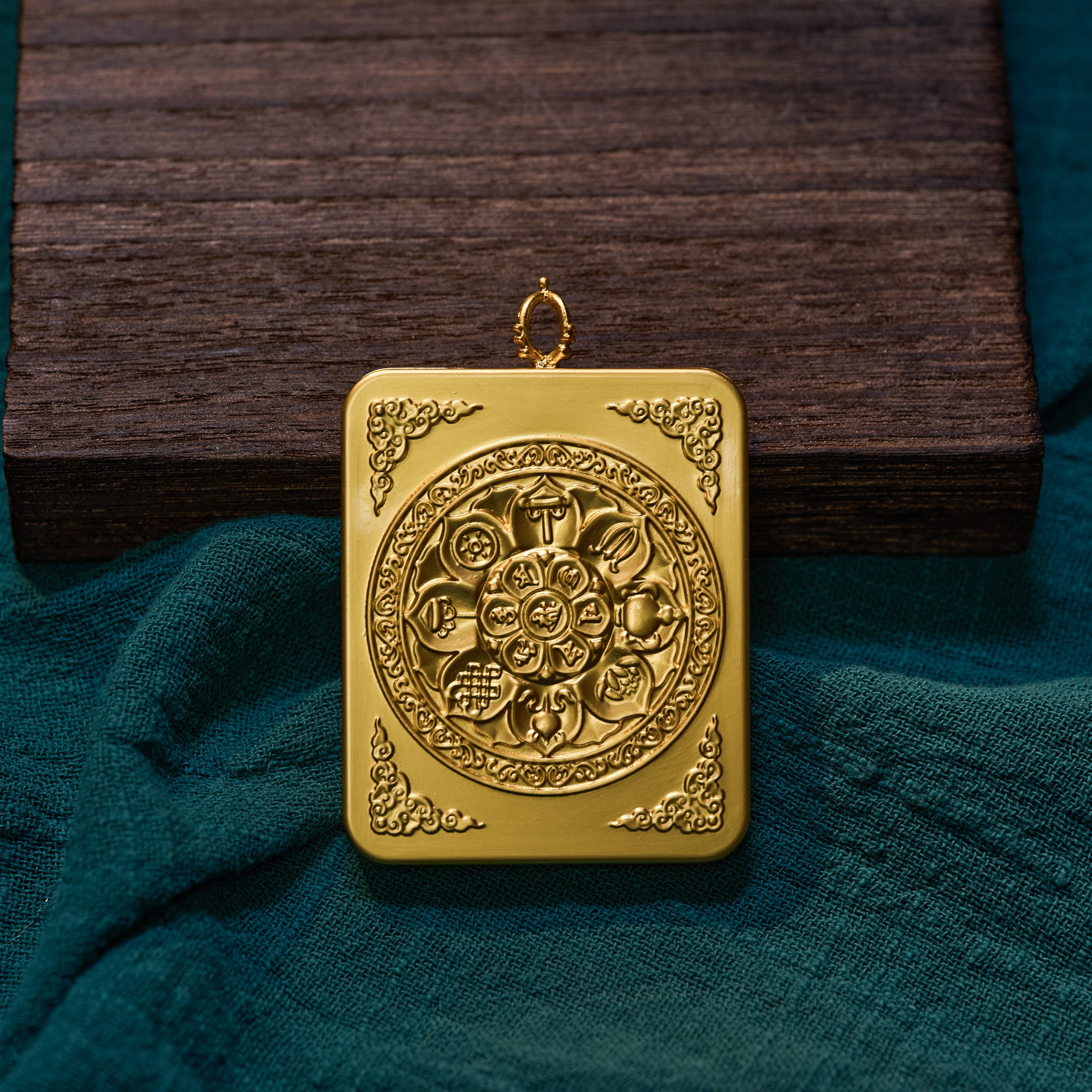 曦金·大日如来随身唐卡